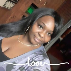 Meet your Posher, Veronica